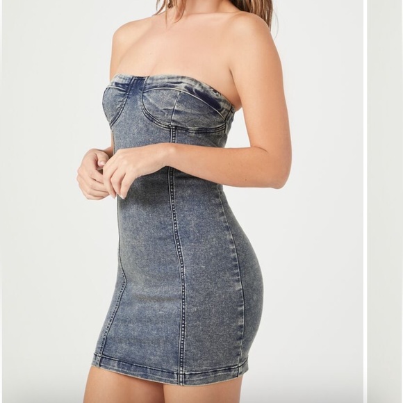 Forever 21 Denim Strapless Dress - Size Small - Stretch Denim - Picture 2 of 3